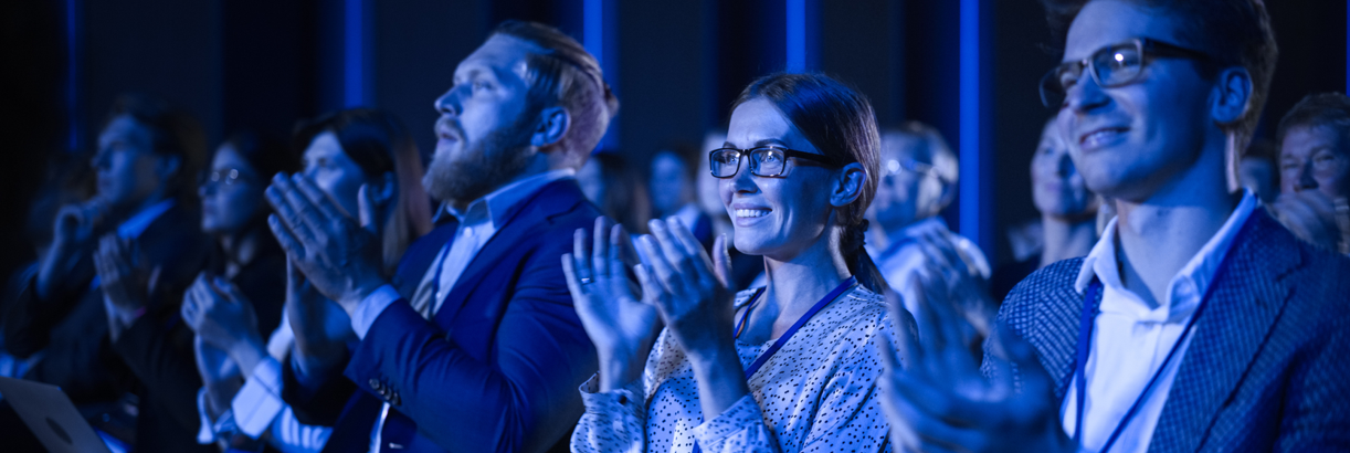 Charlie-Morecraft-Audience_applauding